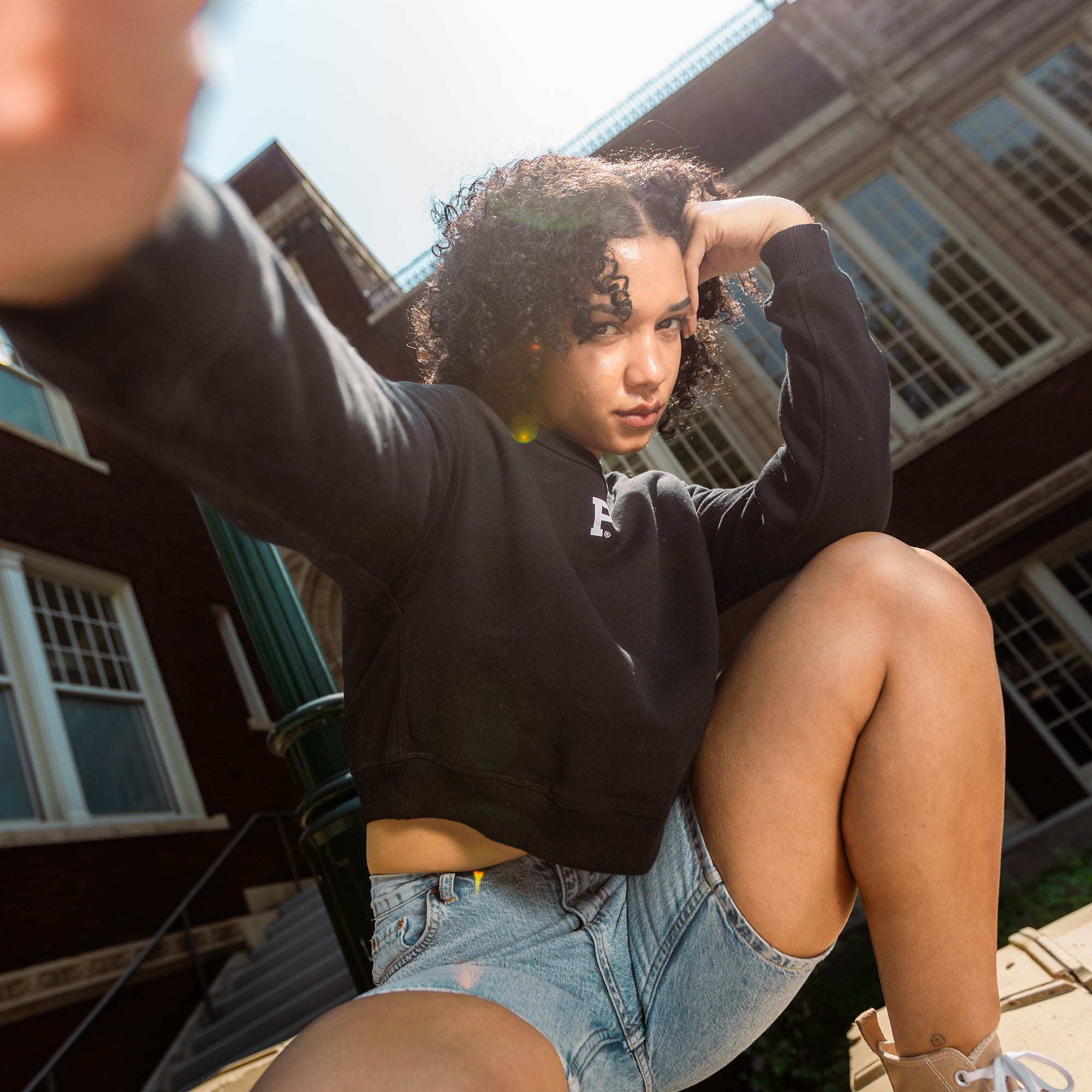Women's HeavyKnit Centerpiece Cropped Crewneck
