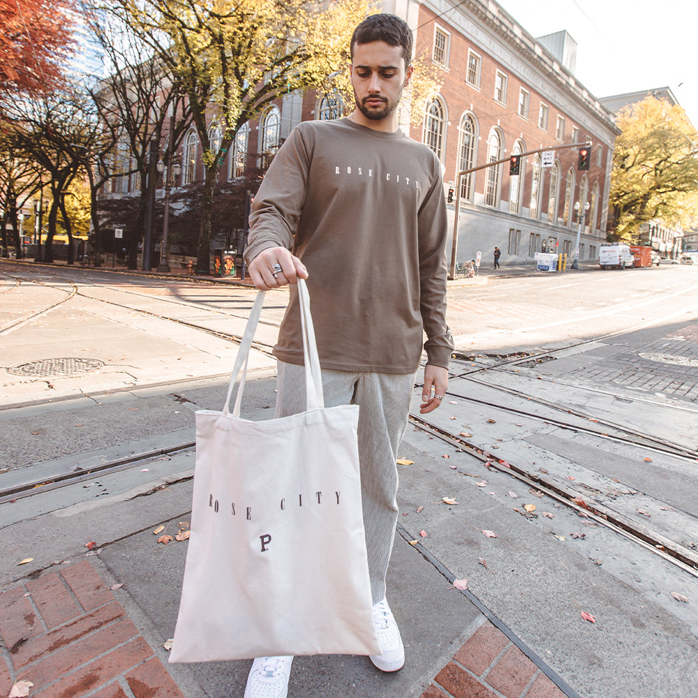 City Line Zip Tote