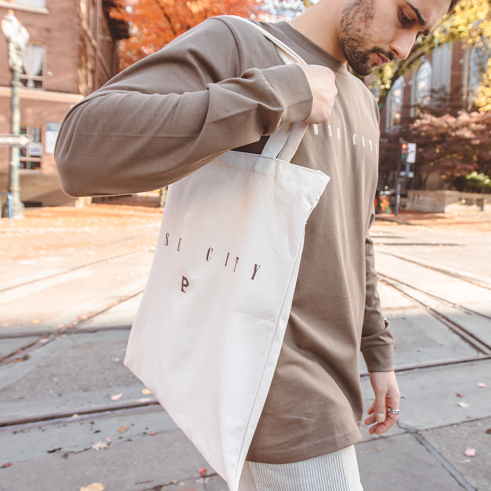 City Line Zip Tote