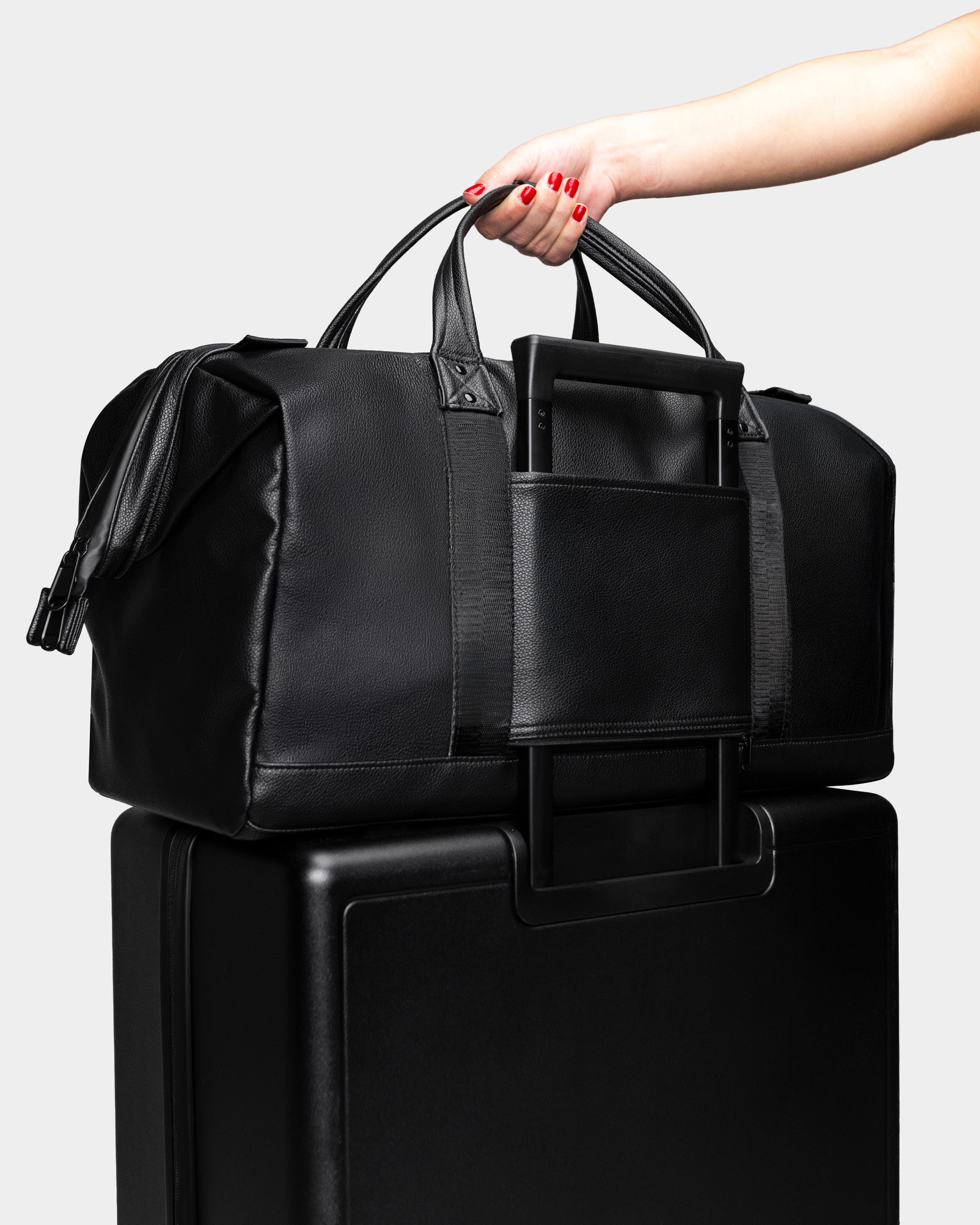 #color_black leatherlite