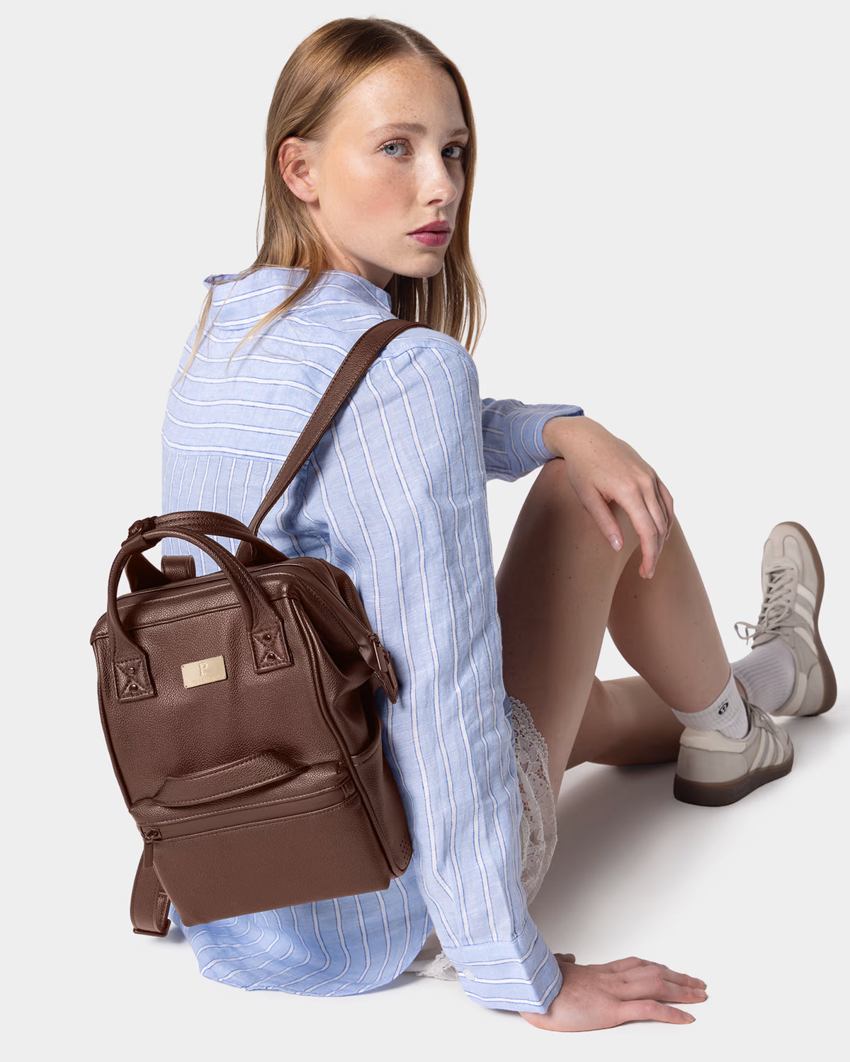#color_walnut leatherlite